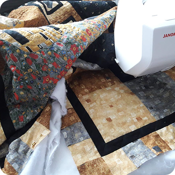 Príprava sendviča deky Klimt-Bozk